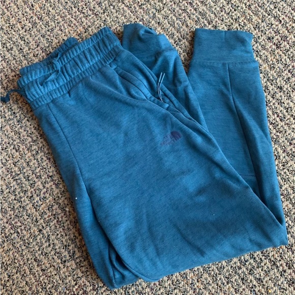 The North Face Joggers - Picture 2 of 3
